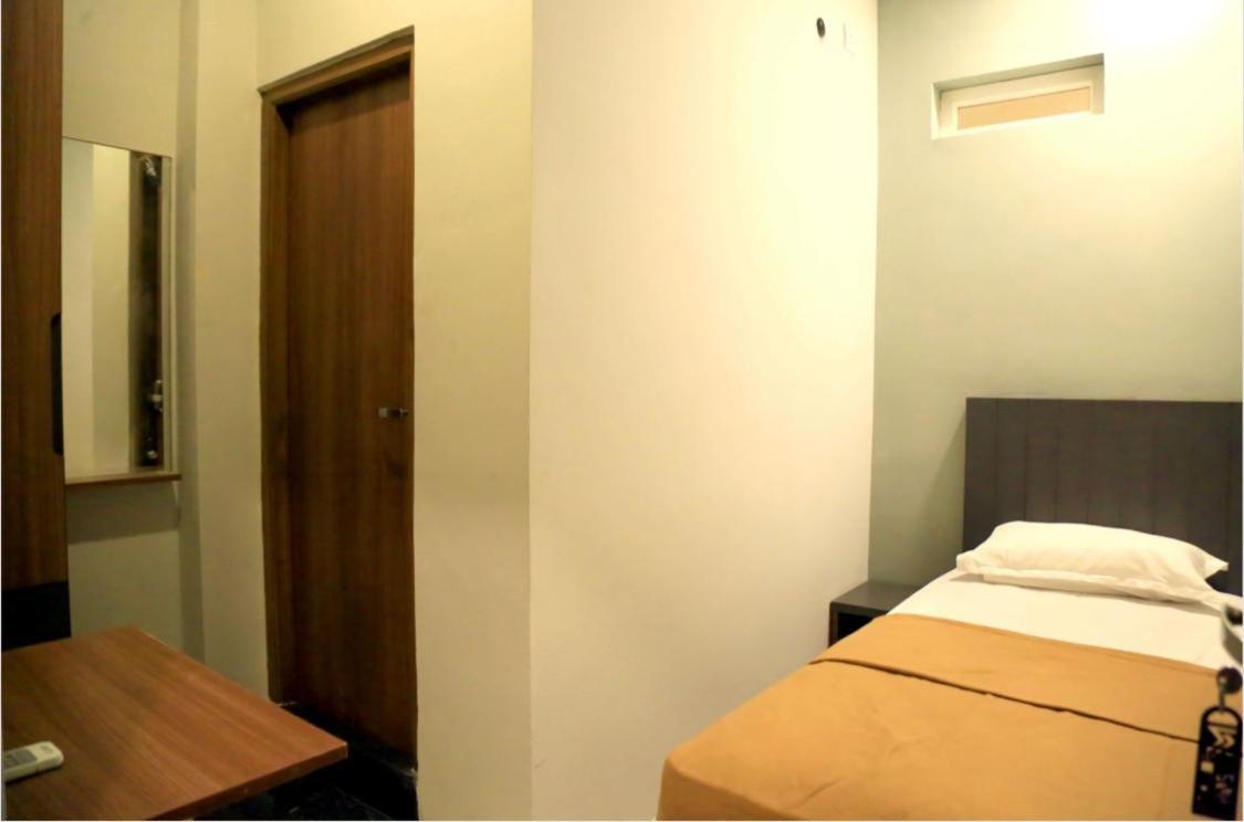 M Square Hotel Vellore Exterior photo