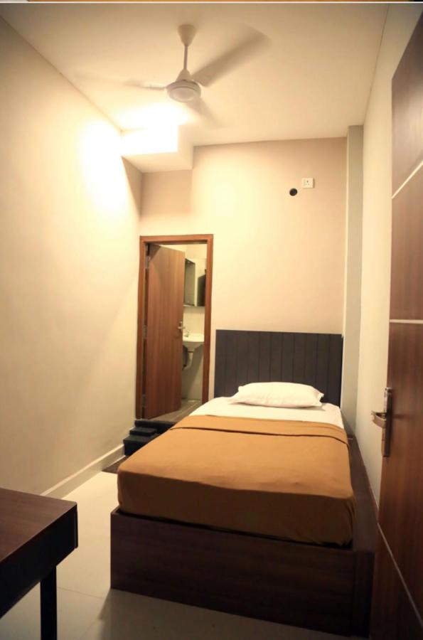 M Square Hotel Vellore Exterior photo