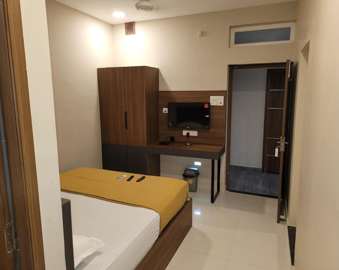 M Square Hotel Vellore Exterior photo