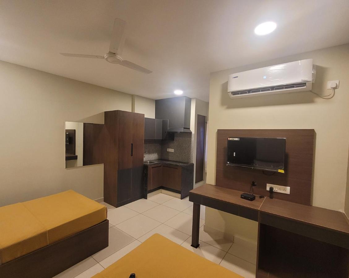 M Square Hotel Vellore Exterior photo